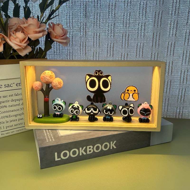Lighting Decor Items - Luminária LED Luo Xiaohei, Luz Noturna