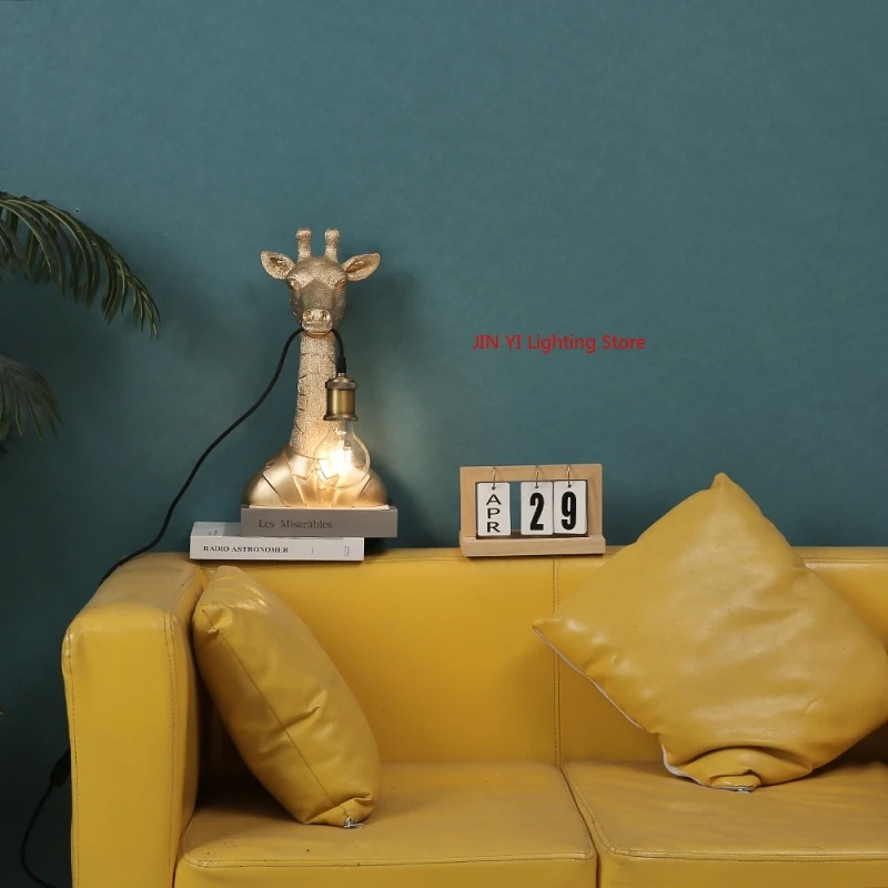 Vendas quentes douradas resina - Decor Lighting Sales avaliação e preço
